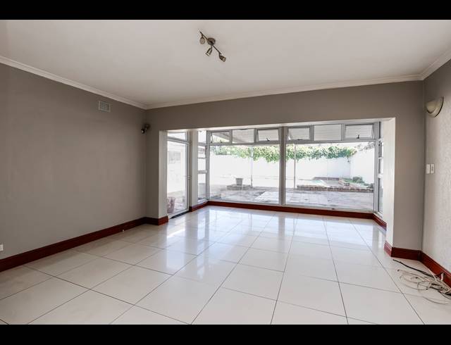 5 BEDROOM FREEHOLD FOR SALE IN SYDENHAM